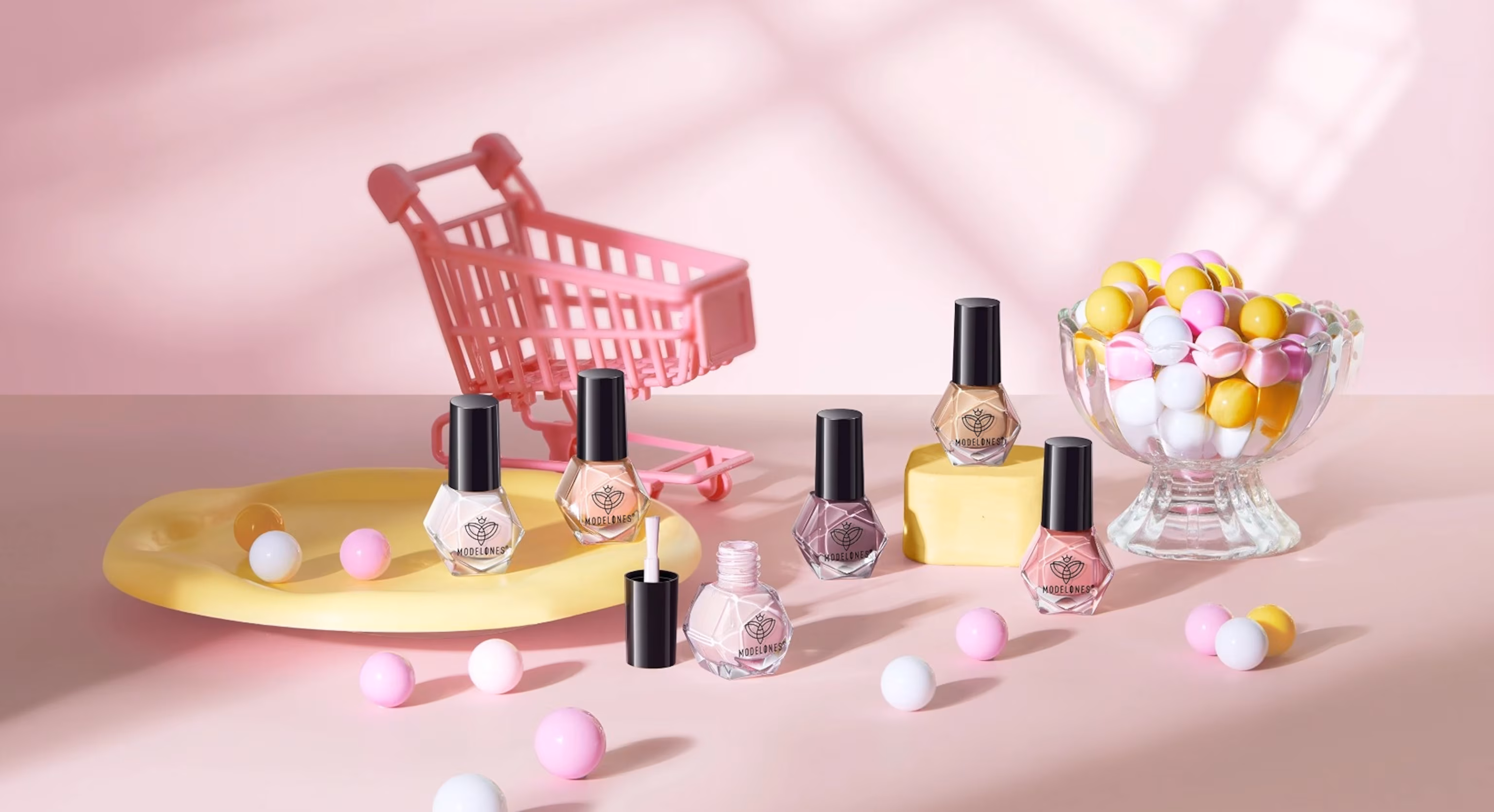 MODELONES: Nail Care