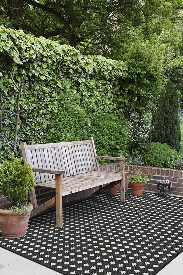 Outdoor Adde Black Rug, 6'x9'