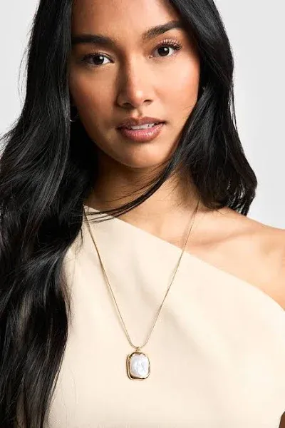 Boohoo Large Pearl Pendant Necklace