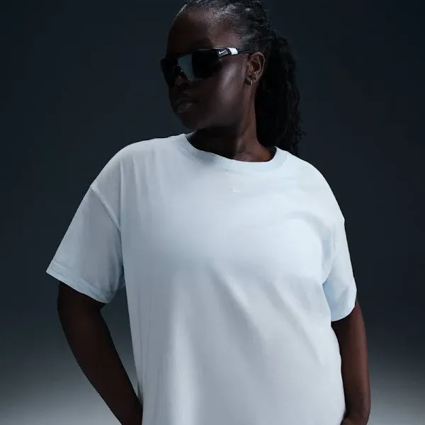 Nike Women's Sportswear Essential T-Shirt