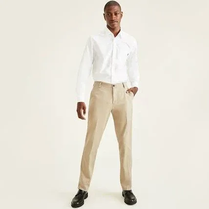 Dockers Men's Easy Straight Fit Khaki Stretch Pants
