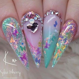Glitterarty Nails
